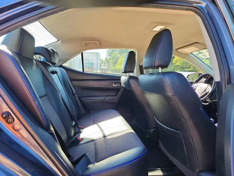2019 TOYOTA COROLLA SE  