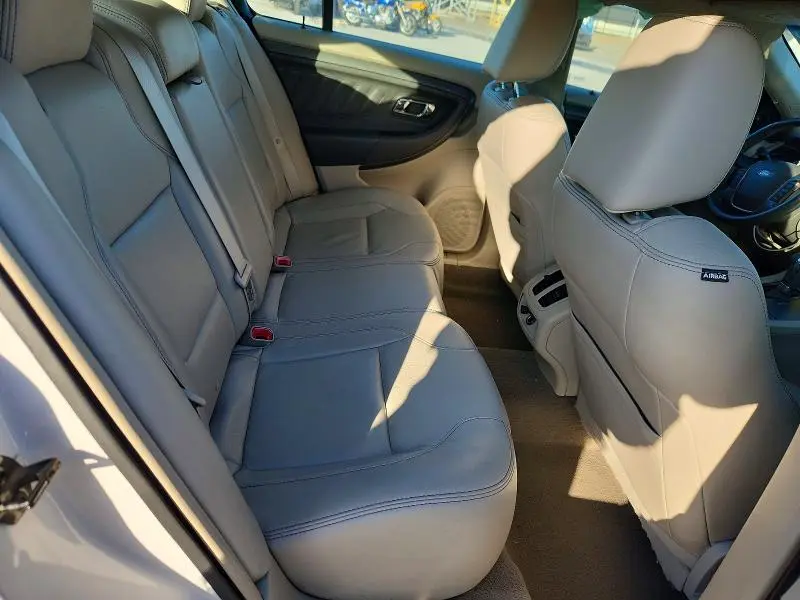 2011 FORD TAURUS SEL  