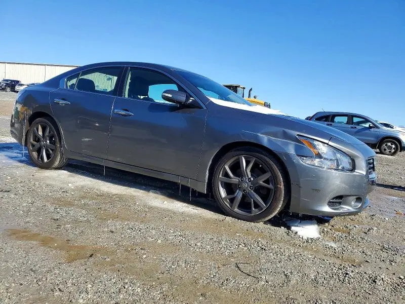 2014 NISSAN MAXIMA S  