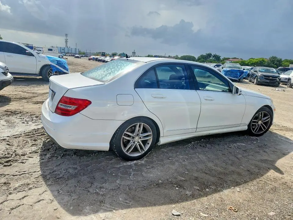 2014 MERCEDES-BENZ C 250  