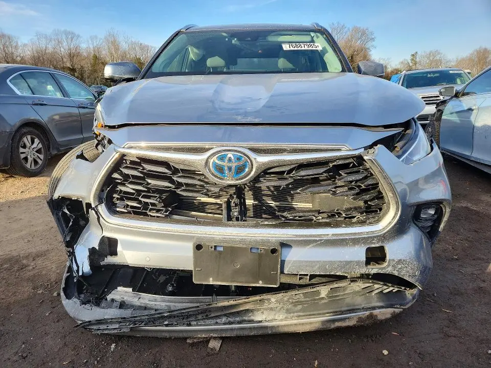 2021 TOYOTA HIGHLANDER HYBRID PLATINUM  