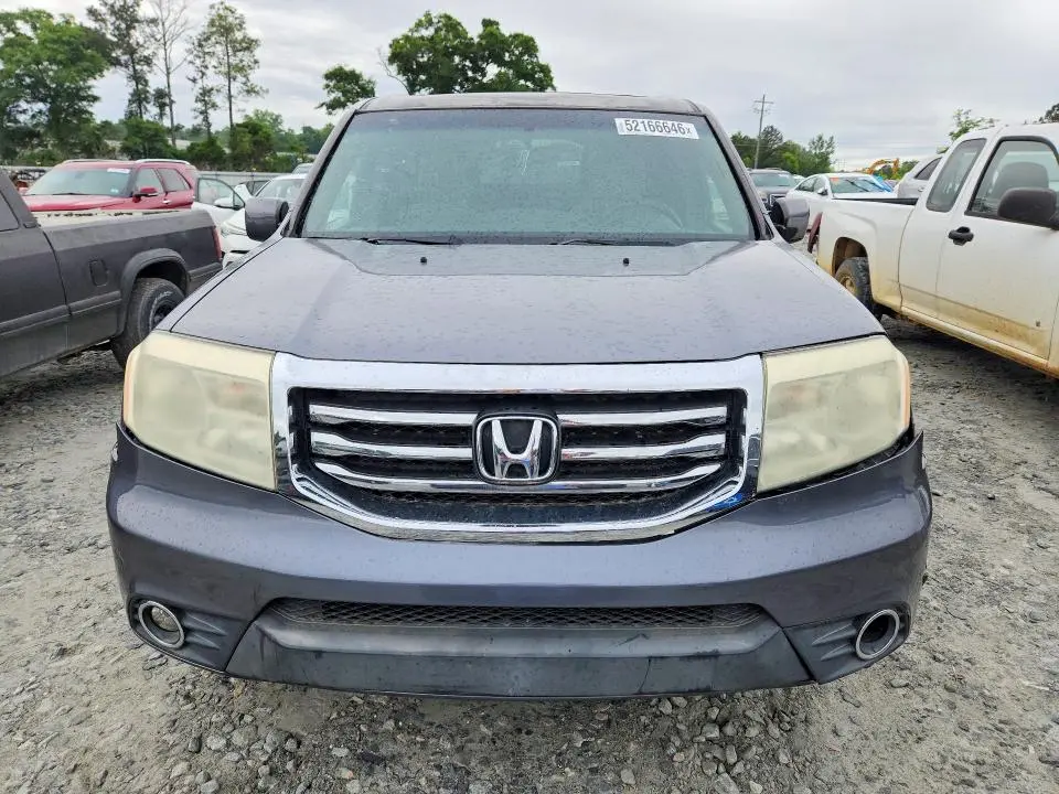 2015 HONDA PILOT SE  