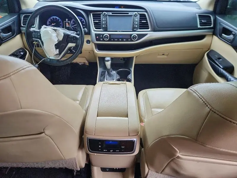 2014 TOYOTA HIGHLANDER XLE  