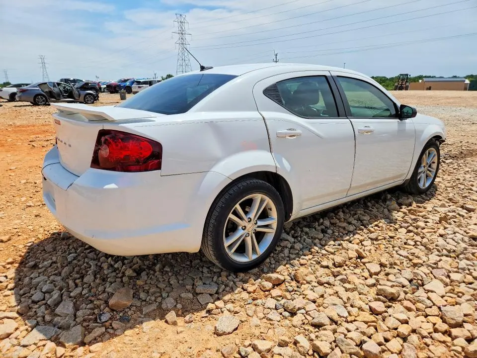 2013 DODGE AVENGER SE  