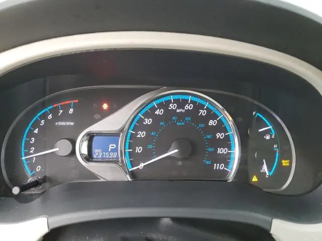 2011 TOYOTA SIENNA XLE  