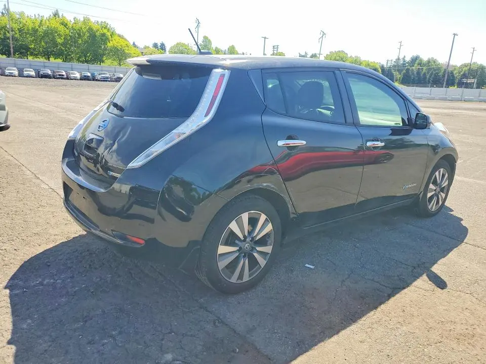 2016 NISSAN LEAF SV  