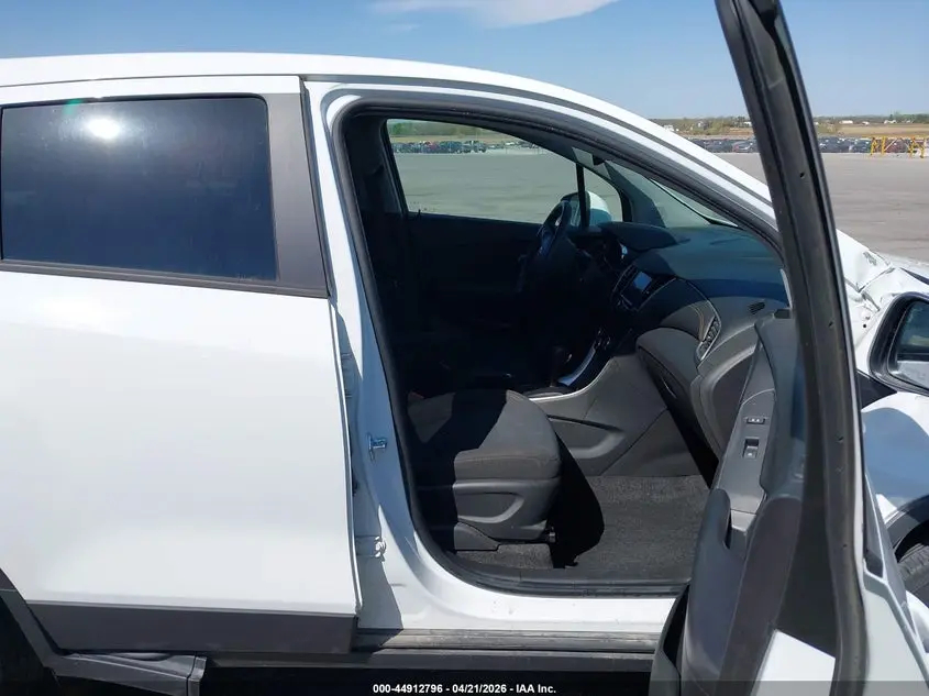 2020 CHEVROLET TRAX FWD LS
