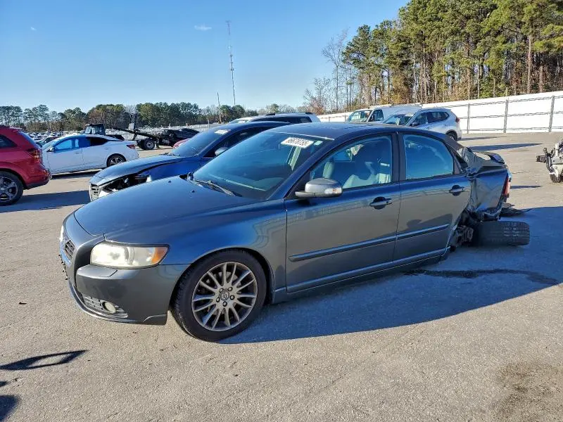 2010 VOLVO S40 2.4I  