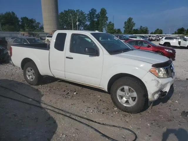 2013 NISSAN FRONTIER SV  
