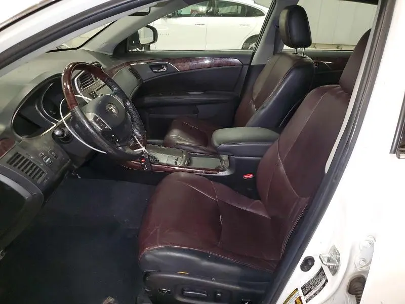 2011 TOYOTA AVALON LIMITED  