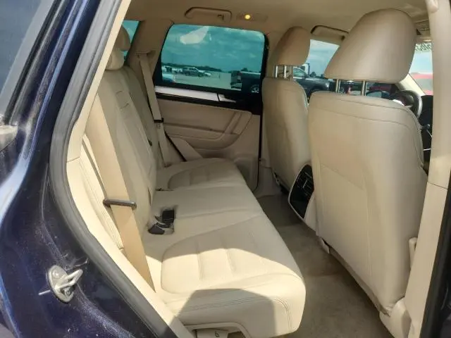 2012 VOLKSWAGEN TOUAREG V6 TDI  