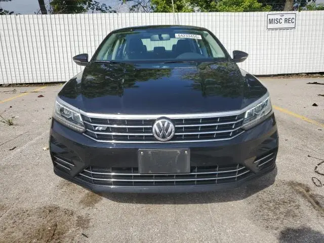 2017 VOLKSWAGEN PASSAT R-LINE  