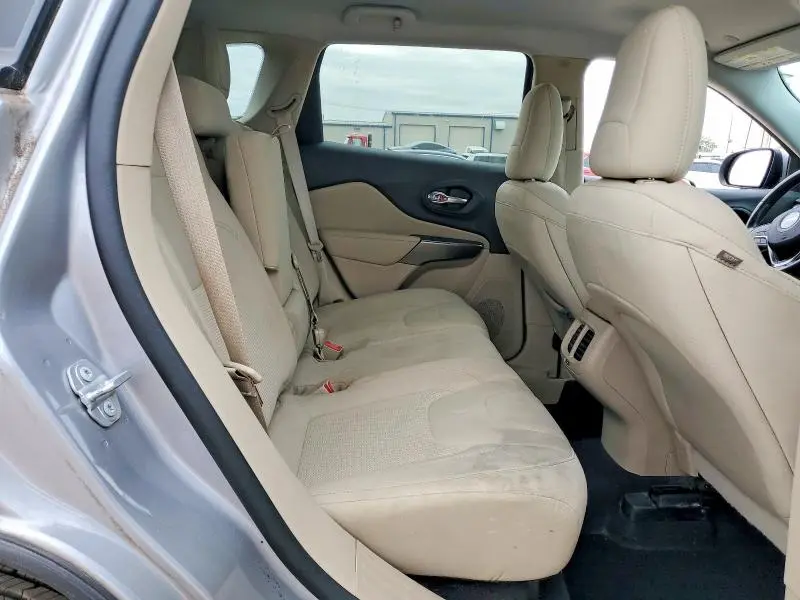 2020 JEEP CHEROKEE LATITUDE  