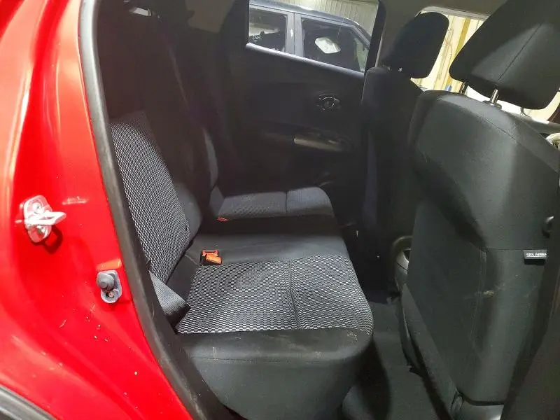 2016 NISSAN JUKE S  