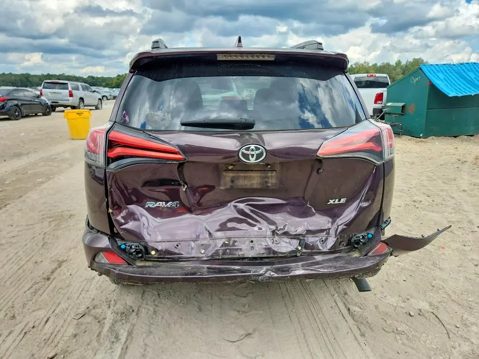 2017 TOYOTA RAV4 XLE  