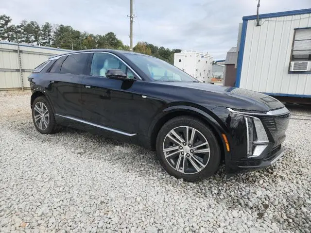 2024 CADILLAC LYRIQ LUXURY  