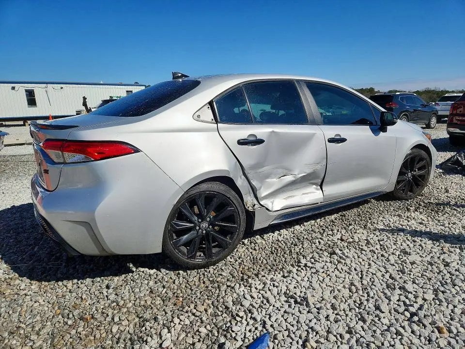 2021 TOYOTA COROLLA SE  