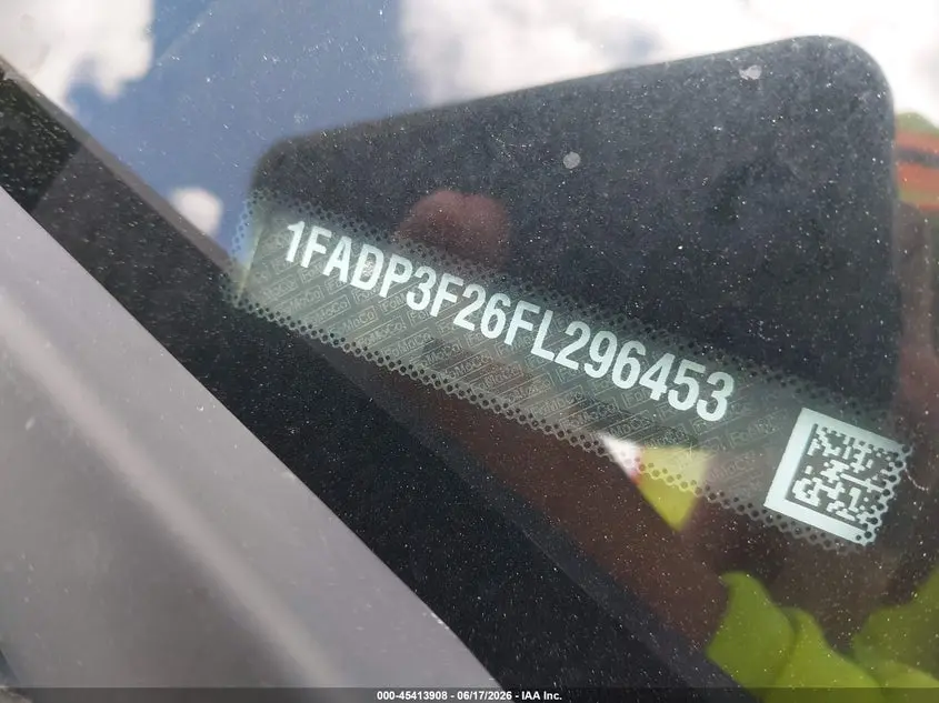 2015 FORD FOCUS SE