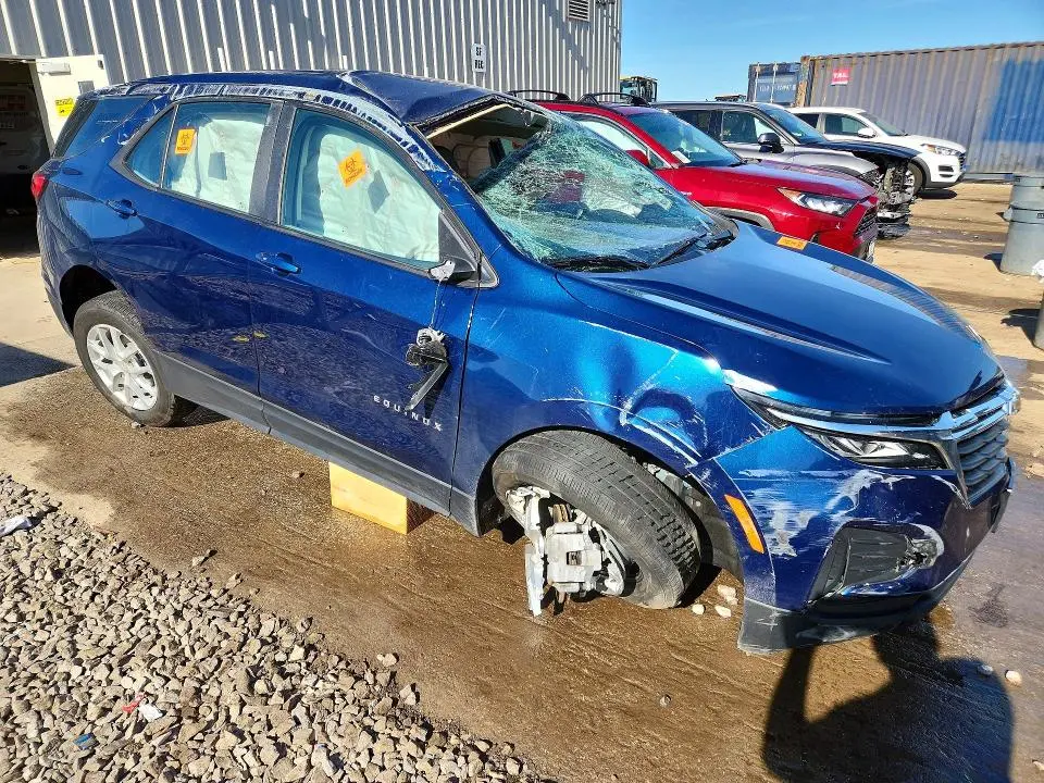 2022 CHEVROLET EQUINOX LS  