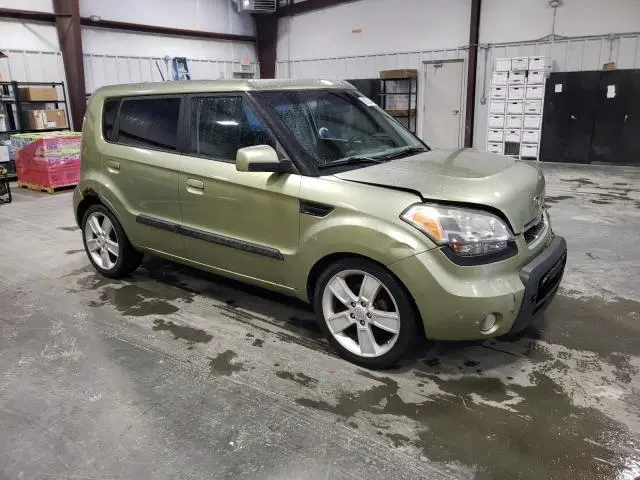 2010 KIA SOUL +  