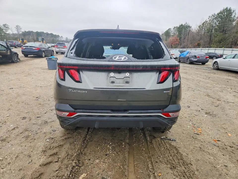 2023 HYUNDAI TUCSON SE  