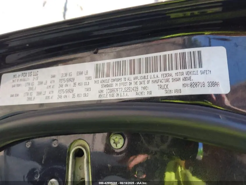 2018 RAM 1500 EXPRESS  4X4 6'4 BOX