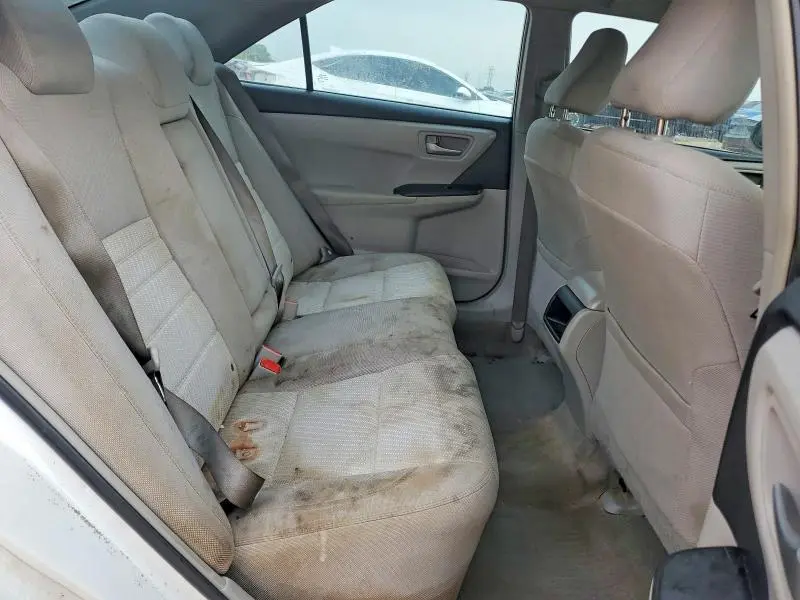 2016 TOYOTA CAMRY LE  
