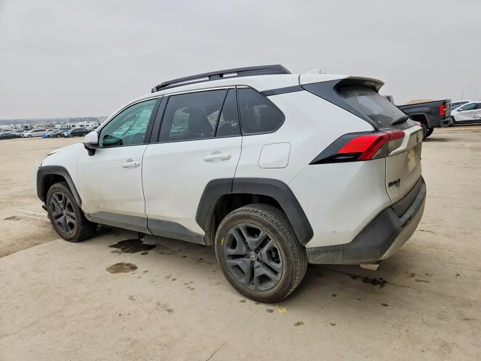 2024 TOYOTA RAV4 ADVENTURE  