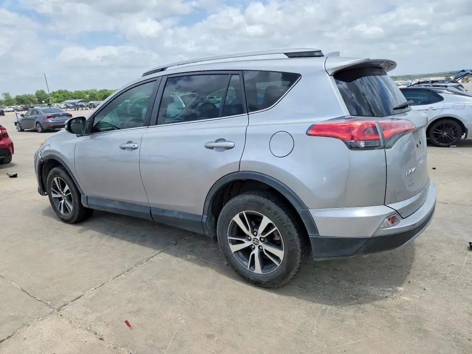2017 TOYOTA RAV4 XLE  