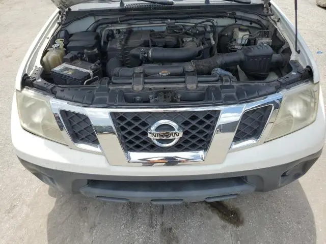 2013 NISSAN FRONTIER S  