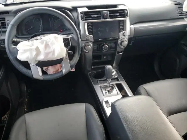 2023 TOYOTA 4RUNNER SE  