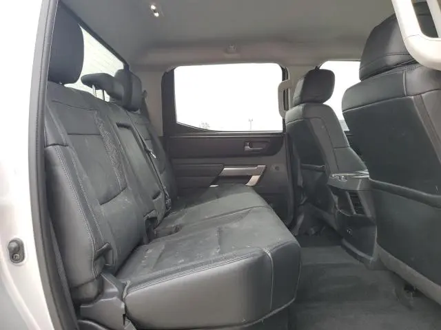 2024 TOYOTA TUNDRA CREWMAX SR  