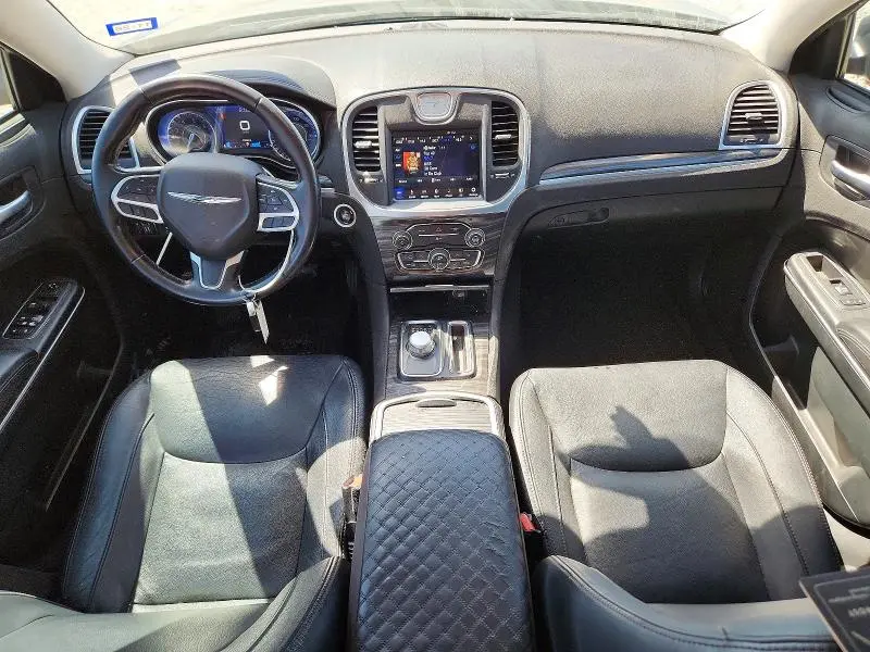 2018 CHRYSLER 300 TOURING  