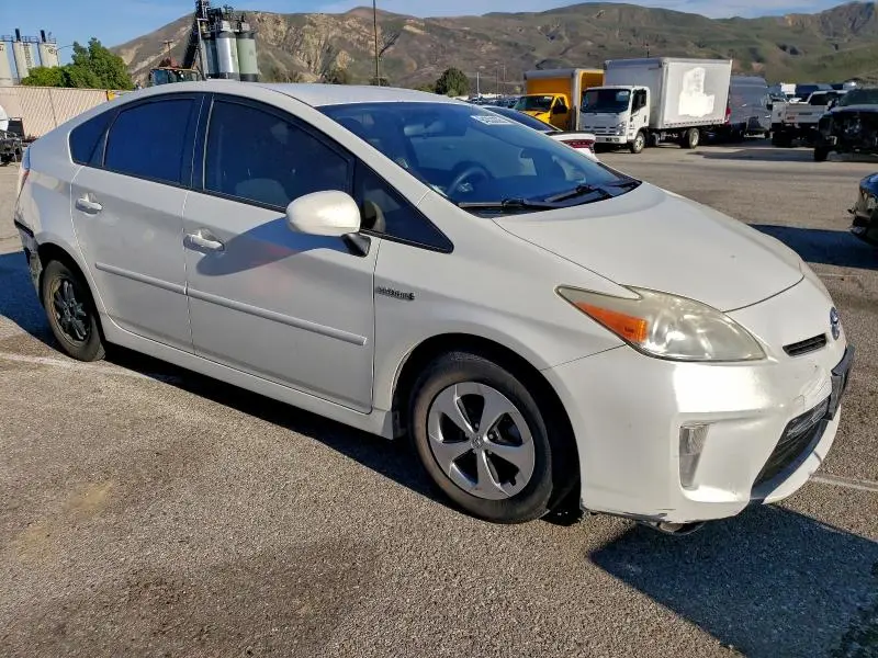 2013 TOYOTA PRIUS   