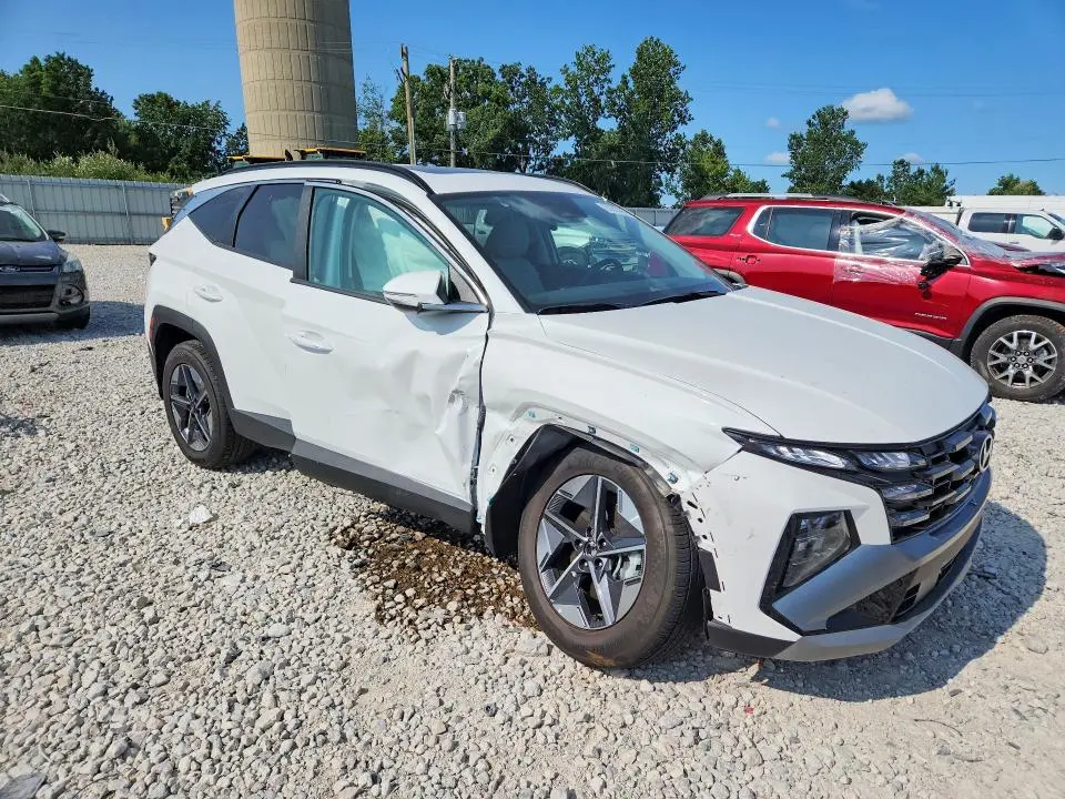2025 HYUNDAI TUCSON SEL  
