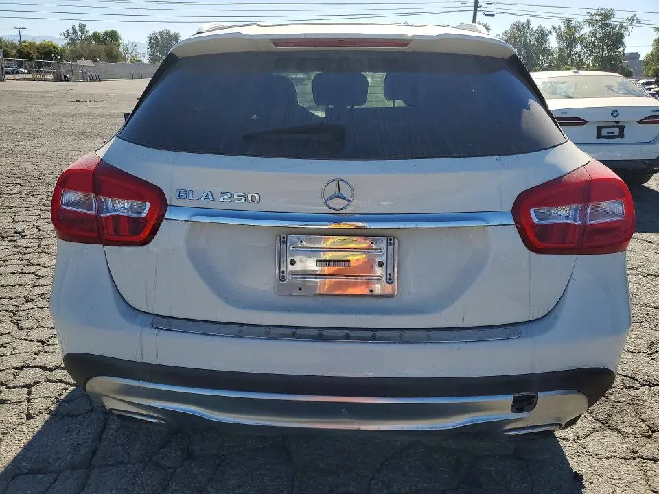 2017 MERCEDES-BENZ GLA 250  