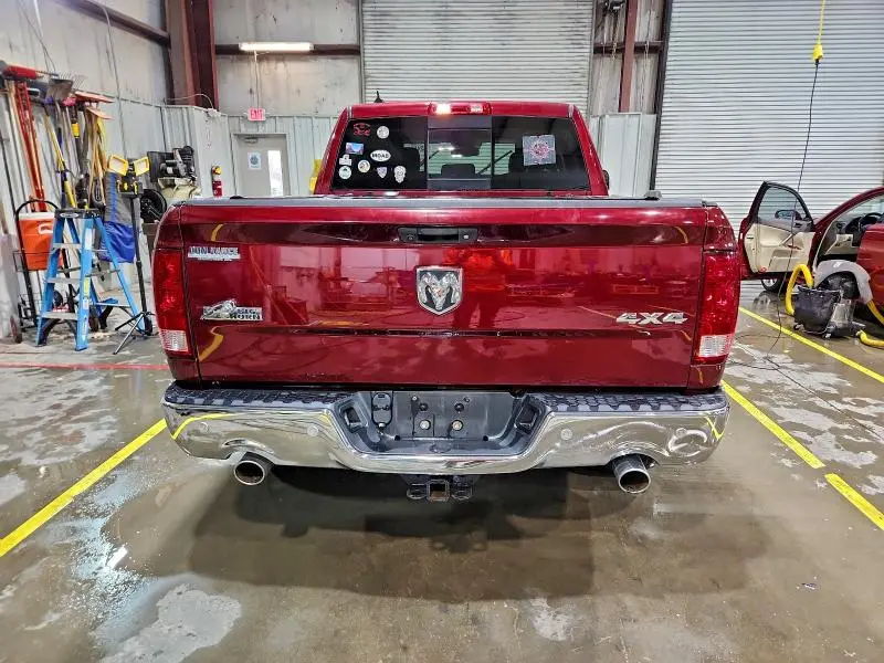 2018 RAM 1500 SLT  