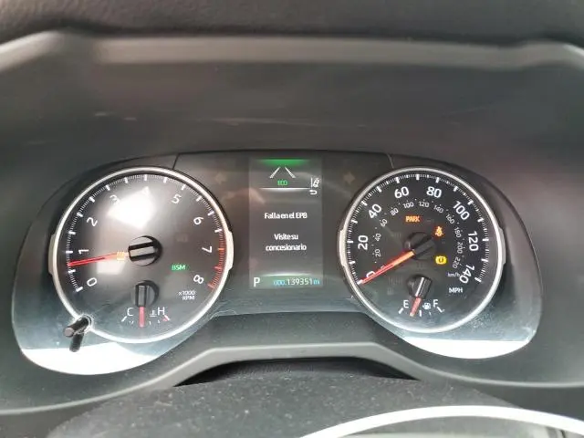 2019 TOYOTA RAV4 XLE