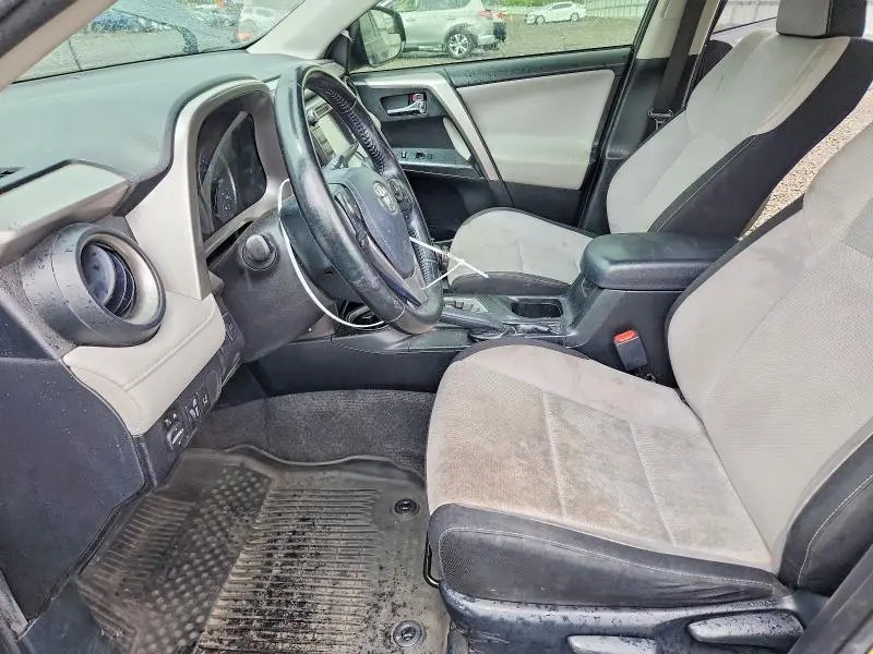 2017 TOYOTA RAV4 XLE  