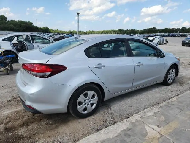 2017 KIA FORTE LX  