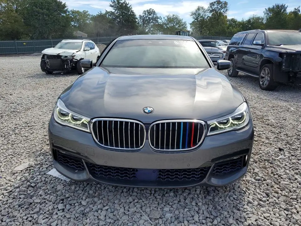 2018 BMW 750 I  