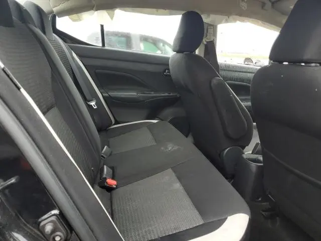 2020 NISSAN VERSA SV  
