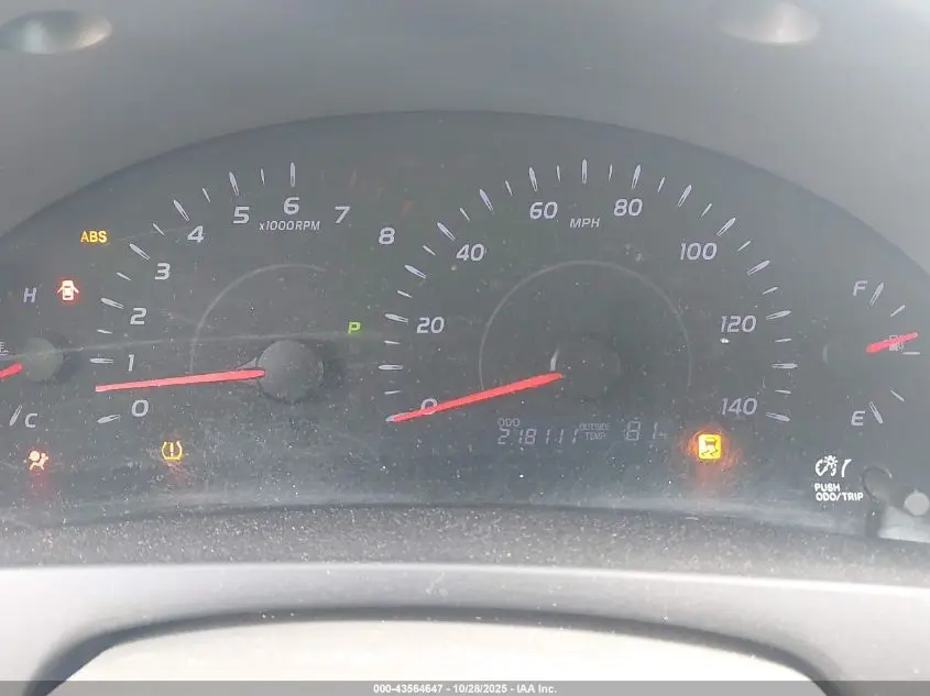 2011 TOYOTA CAMRY LE