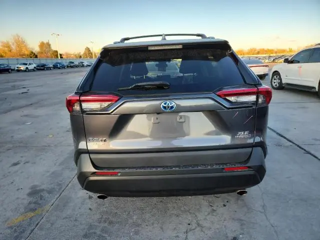 2019 TOYOTA RAV4 XLE  