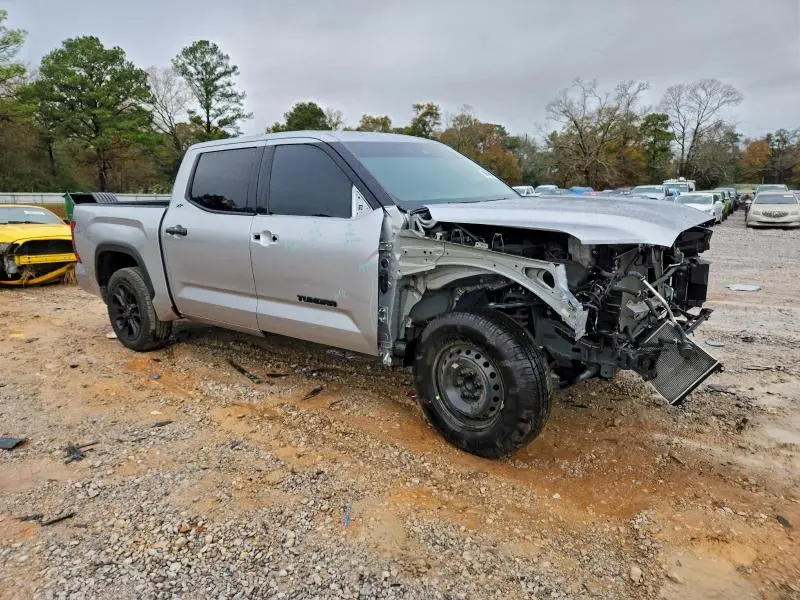 2023 TOYOTA TUNDRA CREWMAX SR  