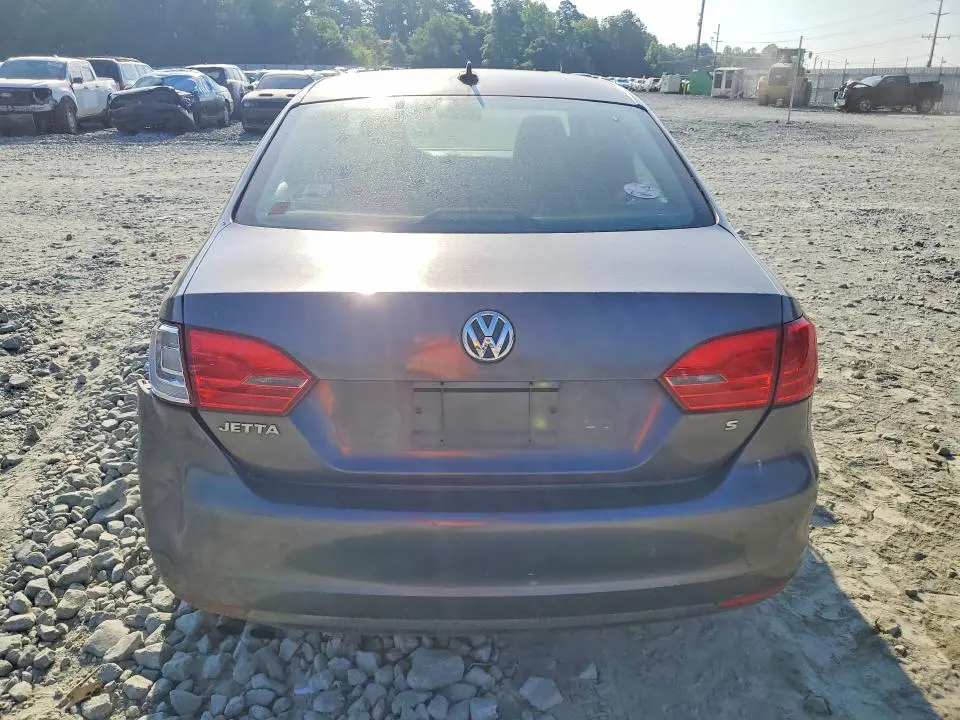2014 VOLKSWAGEN JETTA SE  