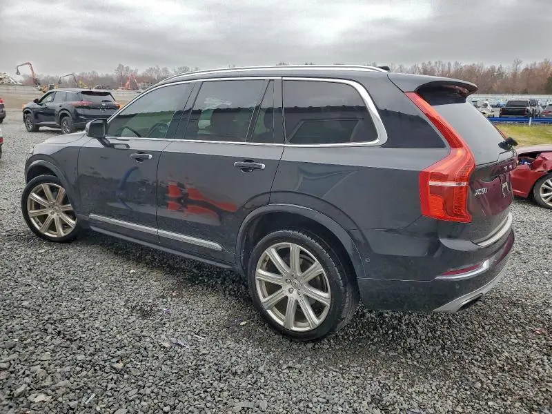 2017 VOLVO XC90 T6  