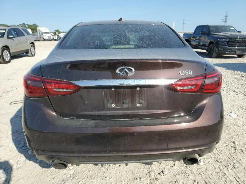2018 INFINITI Q50 LUXE  