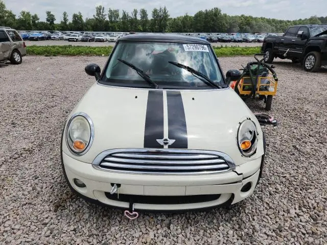 2010 MINI COOPER   