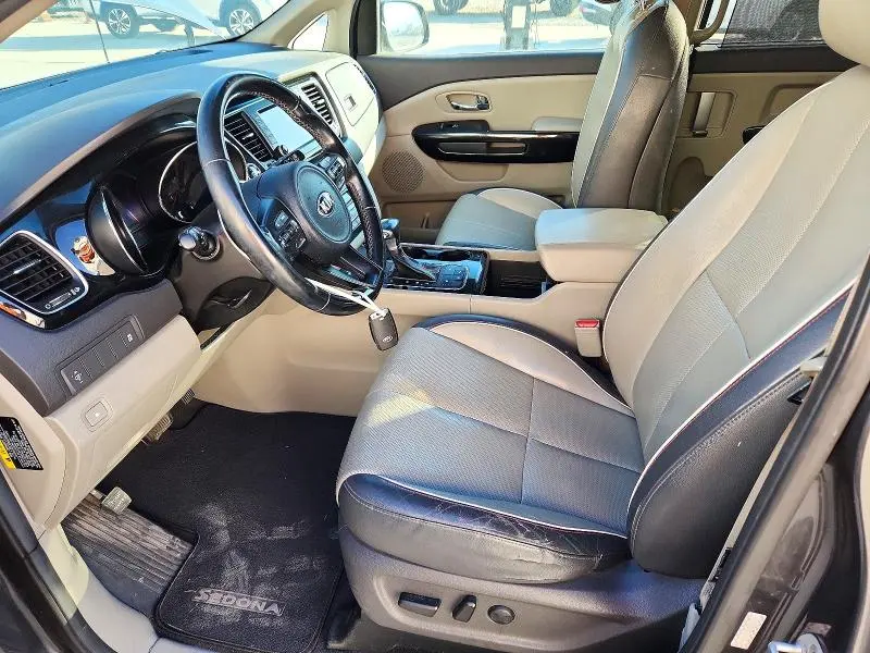2017 KIA SEDONA EX  